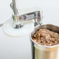 nadziewarka-pionowa-ladowana-od-gory-2-5-kg.webp