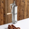 wlasne-kielbasy-z-nadziewarka-pionowa-2-5-kg-browin.webp